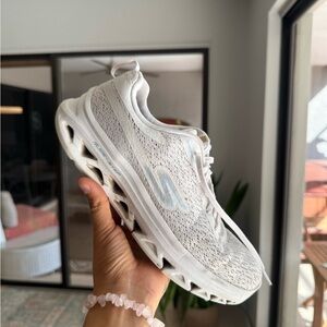 Skechers Women's White and Blue Athletic Shoes